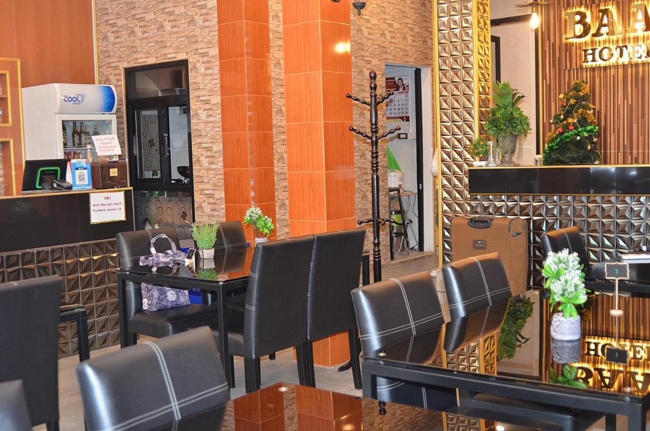 Baanpin Hotel & Cafe Bangkok Exterior photo